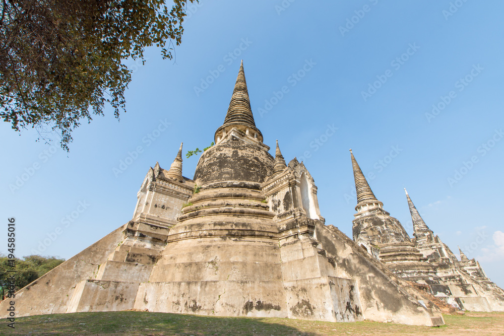 Fototapeta premium タイ・アユタヤ・遺跡・ワット・プラ・シーサンペット