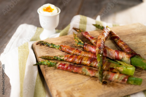 Grilled Asparagus Wrapped in Bacon