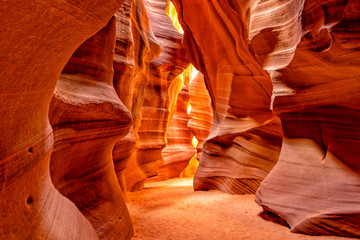 Fotobehang Canyon Lichtstralen Antelope Canyon Arizona  © Andrea Izzotti