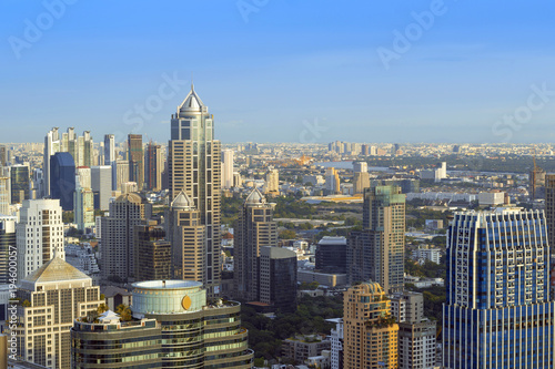 Cityscape office building and downtown of Bangkok,Thailand © tanatat