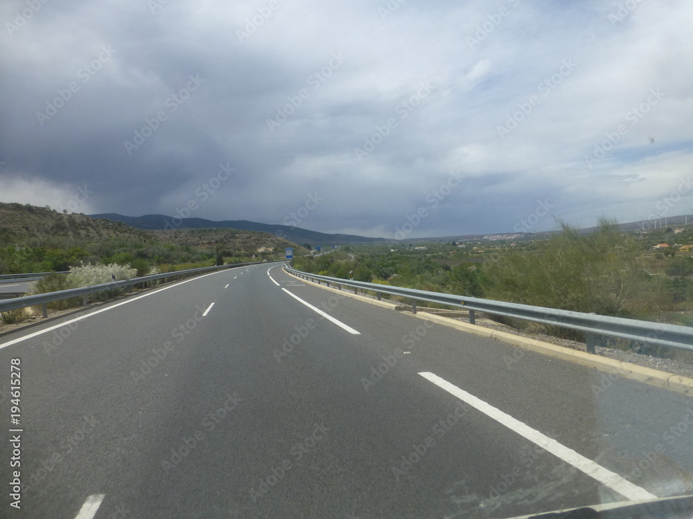 Gergal camino a Guadix en Granada, Andalucia, España Gergal camino a Guadix en Granada, Andalucia, España