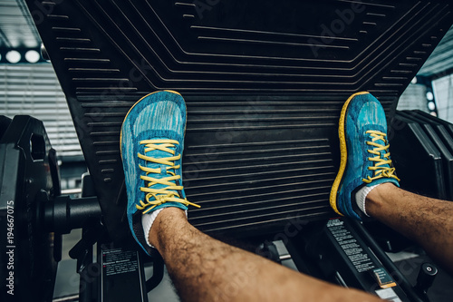 Leg Press Position,wide stance foot placement