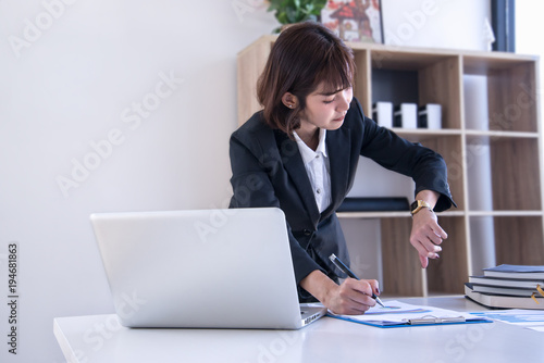 Working women work against time