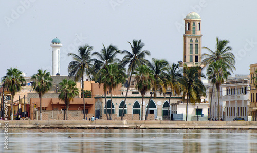 Saint louis du Sénégal, bâtiment au bord du fleuve sénégal, Afrique