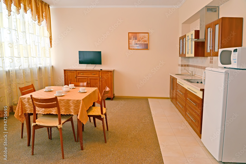 Fototapeta premium Wnętrze kuchni w ciepłych kolorach