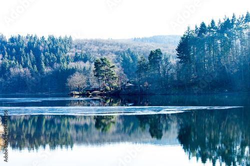 Fototapeta Naklejka Na Ścianę i Meble -  A sunny day on Rur lake