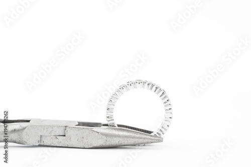 Reparation and restoration of jewelry