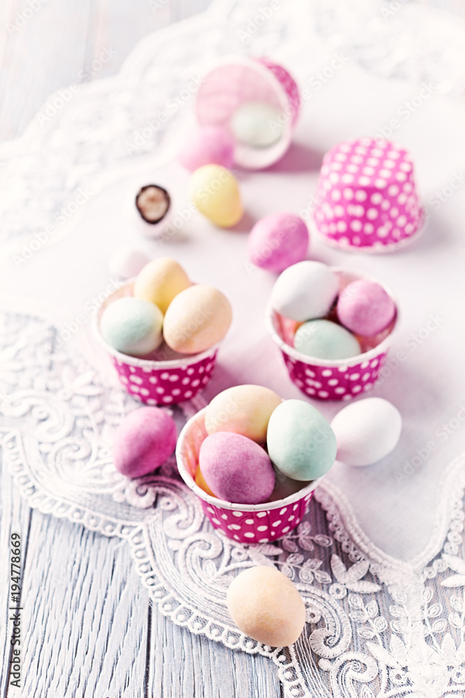 Chocolate Easter Eggs in Muffin Tins Chocolate Easter Eggs in Muffin Tins