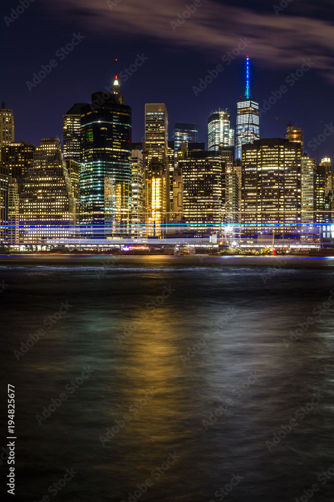 Obraz premium Manhattan from Brooklyn Bridge Park 2