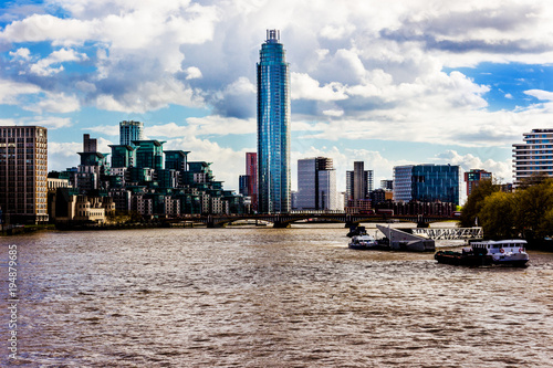 Blick nach Vauxhall mit Skyline