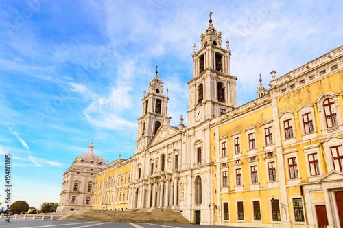 Palácio Nacional de Mafra, Convento e Basílica de Portugal © moedas1