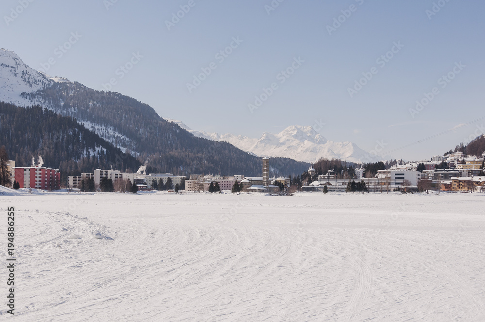 St. Moritz, Dorf, Engadin, Oberengadin, St. Moritzersee, Winter, Wintersport, Winterwanderung, Alpen, Graubünden, Corvatsch, Schweiz