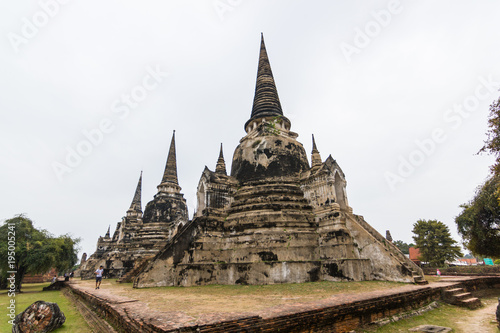 Wat Phra Si Sanphet Ayutthaya -Ayutthaya Historical Park has been considered a World Heritage Site on December 13th  2534 in the historic city of Ayutthaya.