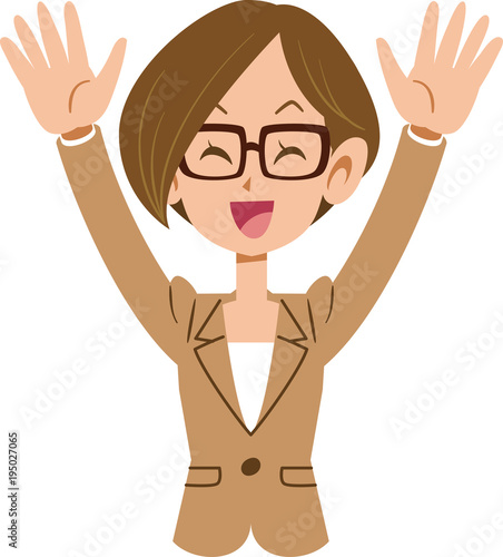 万歳する眼鏡をかけたスーツ着用の女性
