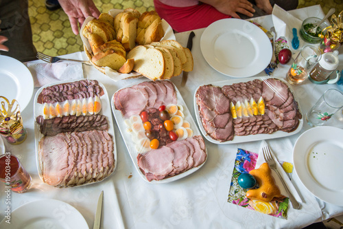 Osterjause am Ostersonntag