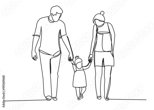 mom daddy and baby