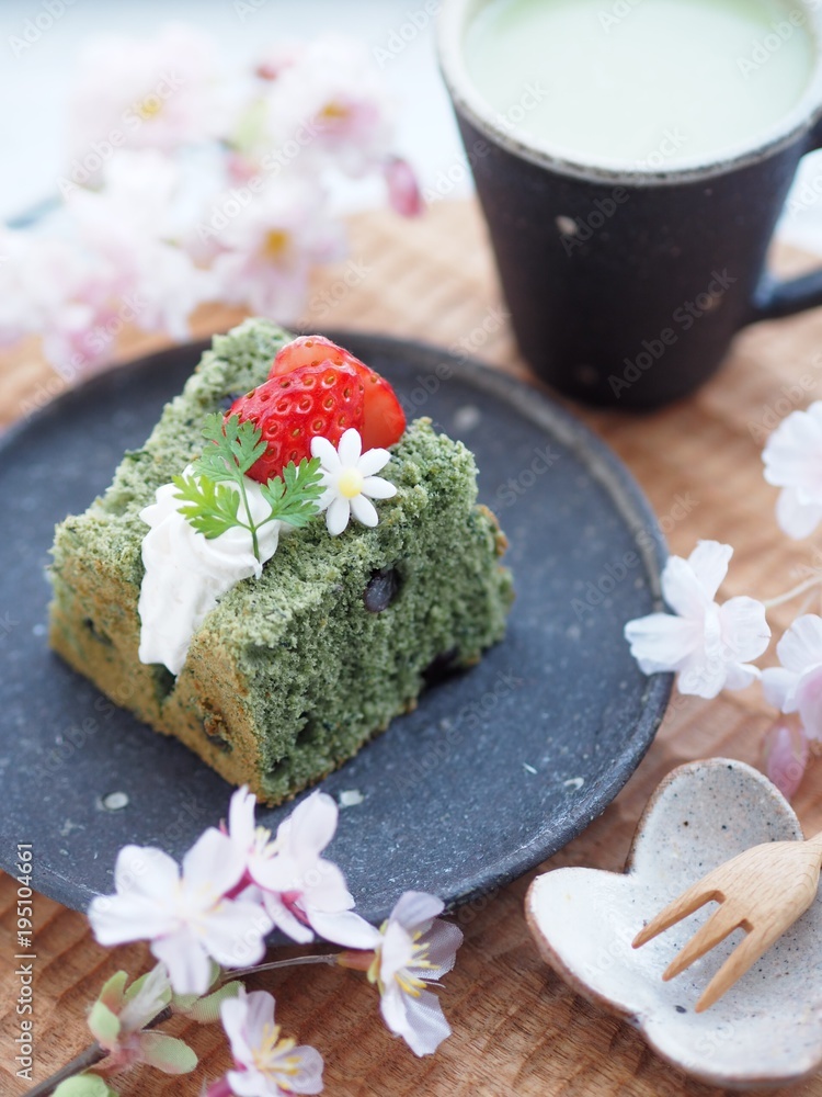 抹茶のケーキでティータイム 抹茶のケーキでティータイム