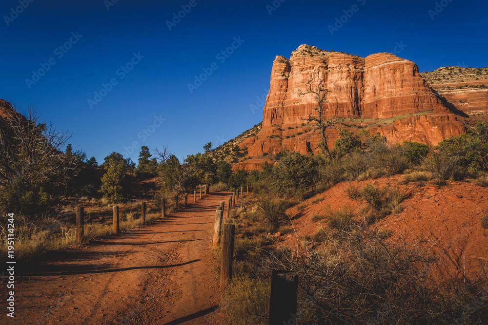 Courthouse Butte and Bell Rock Trail Courthouse Butte and Bell Rock Trail