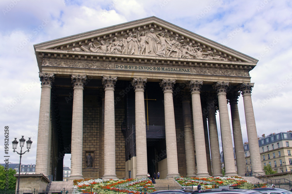 Obraz premium Magdalenae church in Roman style. Paris, France