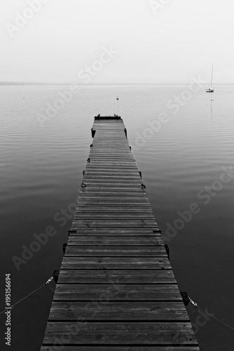 Lacanau lake in winter season © hassan bensliman