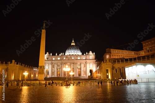 San Pietro by night © settescatti