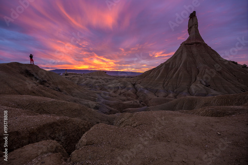Obraz na płótnie photographer at bardenas reales in navarra spain w salonie