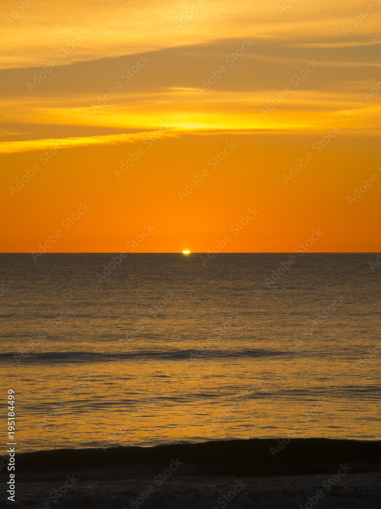 Sonnenuntergang am Strand von Faro