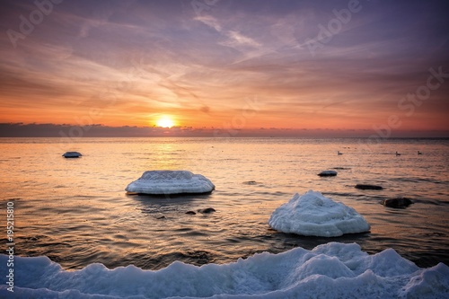Wallpaper Mural The natural beauty of the winter by the sea Torontodigital.ca