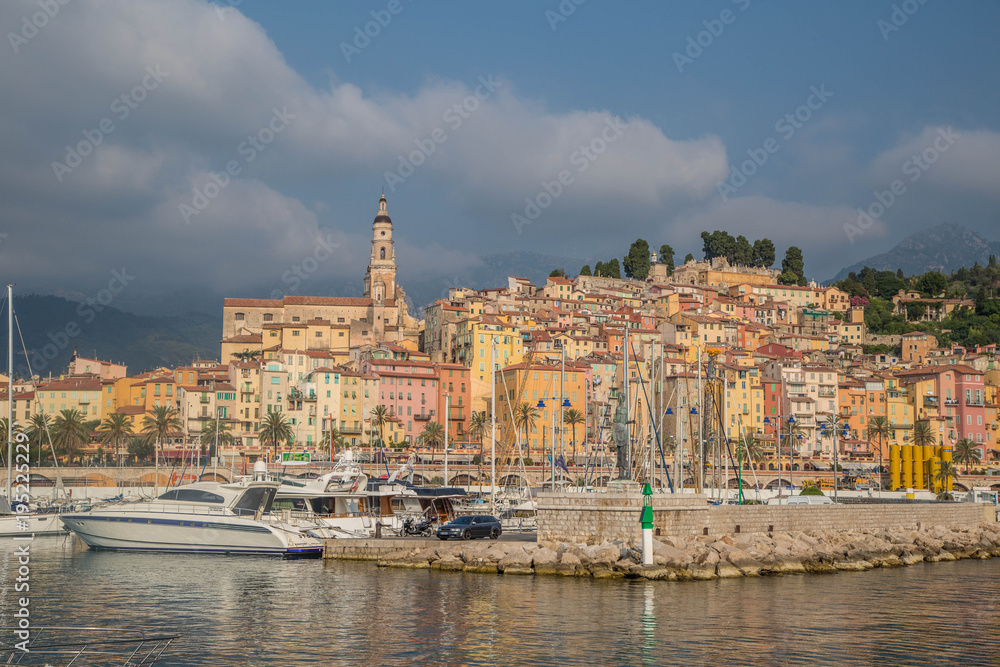Panorama und Sehenswürdigkeiten von Menton, Provence, Cote d Azur, Frankreich