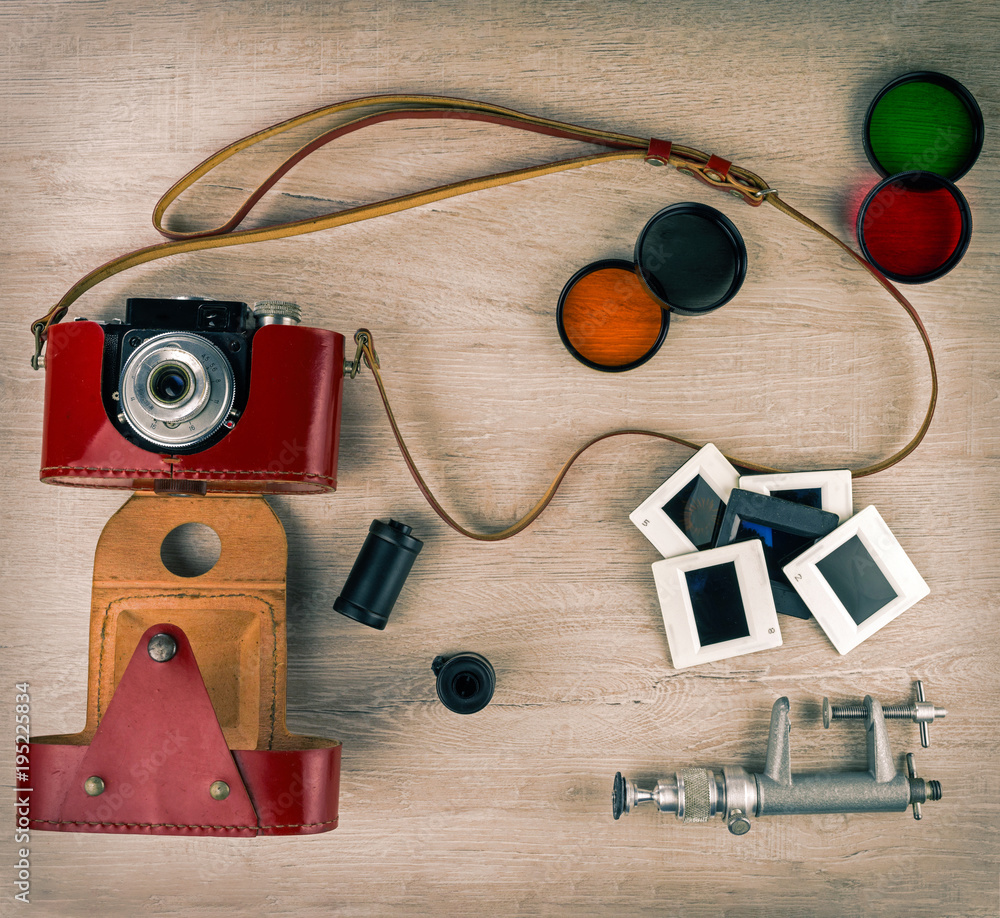 Cassette wood-coloured camera bag