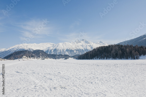 St. Moritz, Pontresina, St. Moritzersee, Mouttas Muragl, Schafberg, Stazerwald, Winter, Wintersport, Eisfläche, Engadin, Oberengadin, Alpen, Graubünden, Schweiz