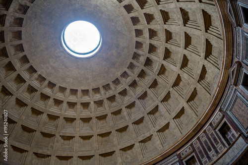 Kuppel des Pantheons in Rom in Italien