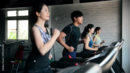 Running on the treadmill neatly.
