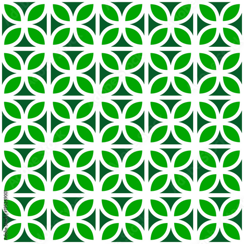 Green and white trefoil lea...
