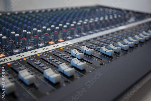Console audio.