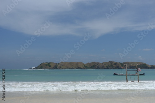 Schaukel im Meer in Lombok