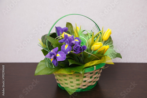 Fototapeta Naklejka Na Ścianę i Meble -  Flowers. Yellow tulip and iris bouquet