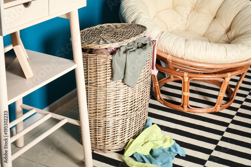 Wicker laundry basket with ...