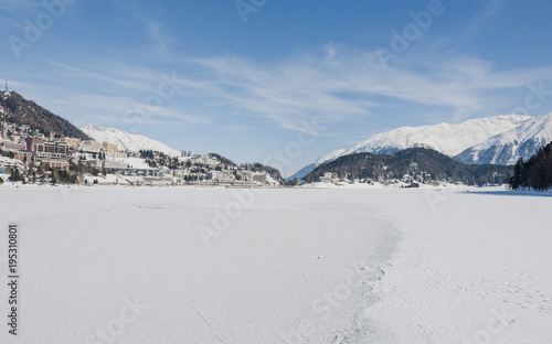 St. Moritz, Dorf, St. Moritzersee, Eisfläche, Engadin, Oberengadin, Muottas Muragl, Winter, Wintersport, Winterwanderung, Graubünden, Alpen, Schweiz