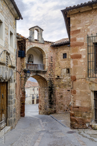 Fototapeta Naklejka Na Ścianę i Meble -  Main portal street in Siguenza, Spain