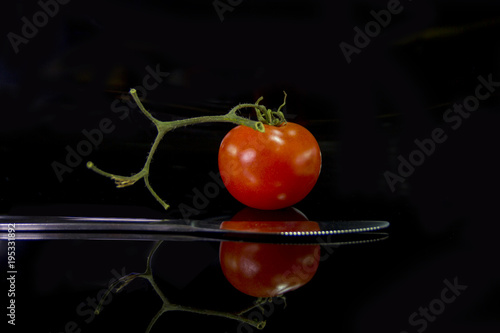 Pomodoro con coltello