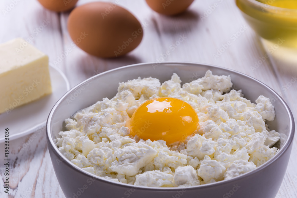 Cottage cheese with eggs