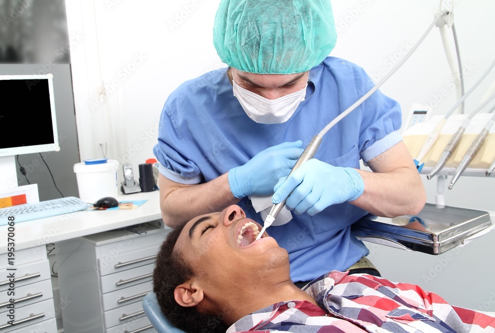 Fototapeta premium Dentist