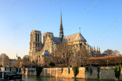 Notre Dame de Paris © Louis Chevalier