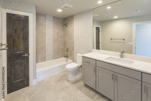 Fototapeta Naklejka Na Ścianę i Meble -  Luxury Modern Bathroom