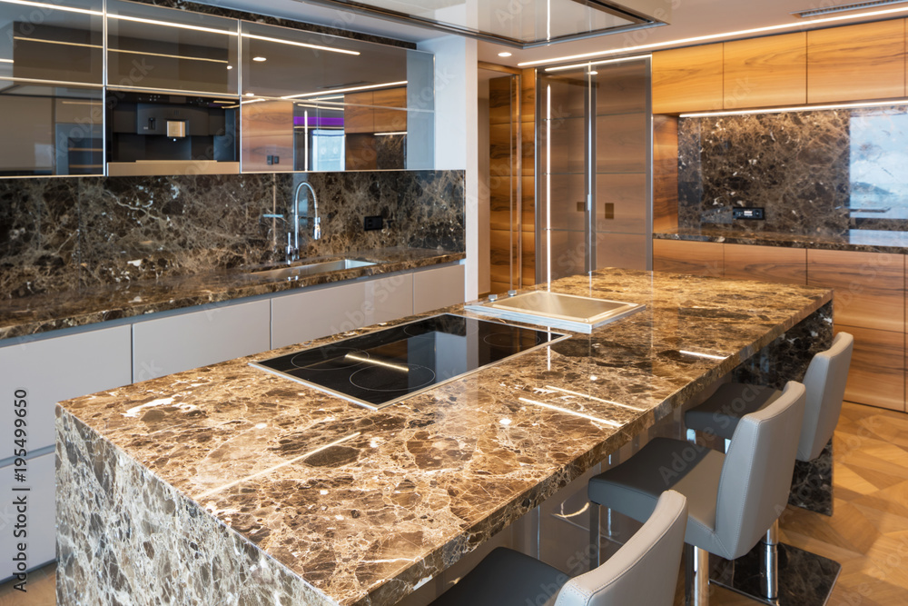 Some counters. Some counters. Остров из искусственного камня. Avant quartz 8100 мулен в интерьере. Some counters.