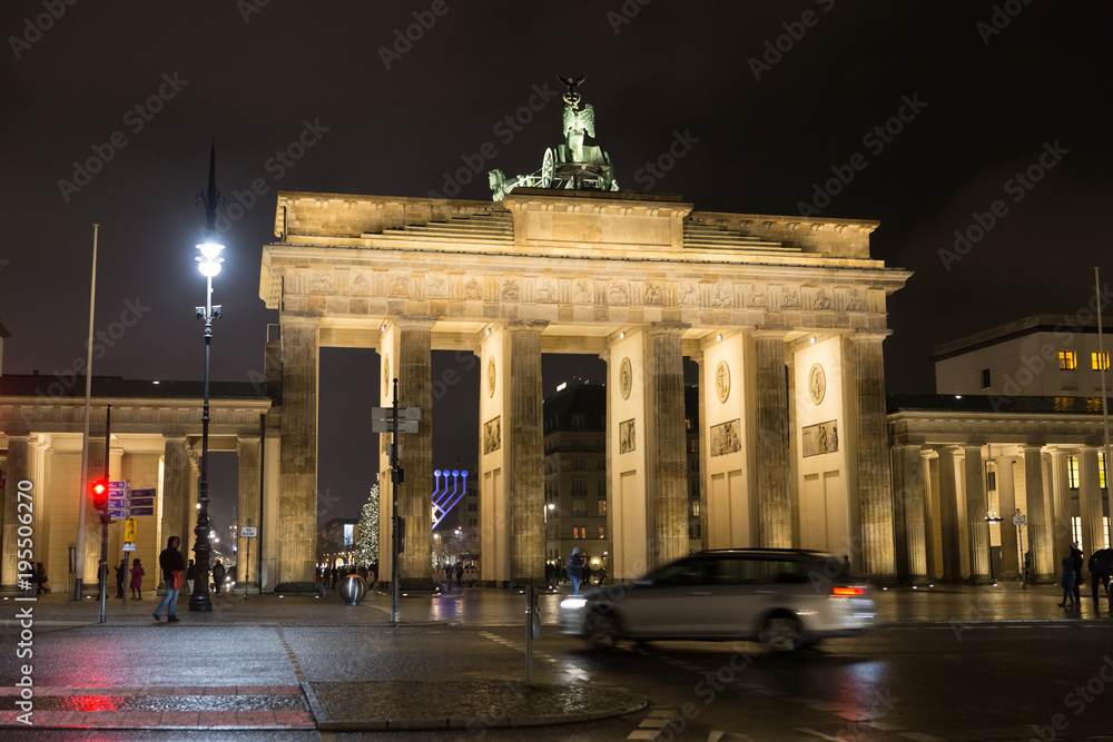 Fototapeta premium Brandenburg Gate in Berlin, Germany