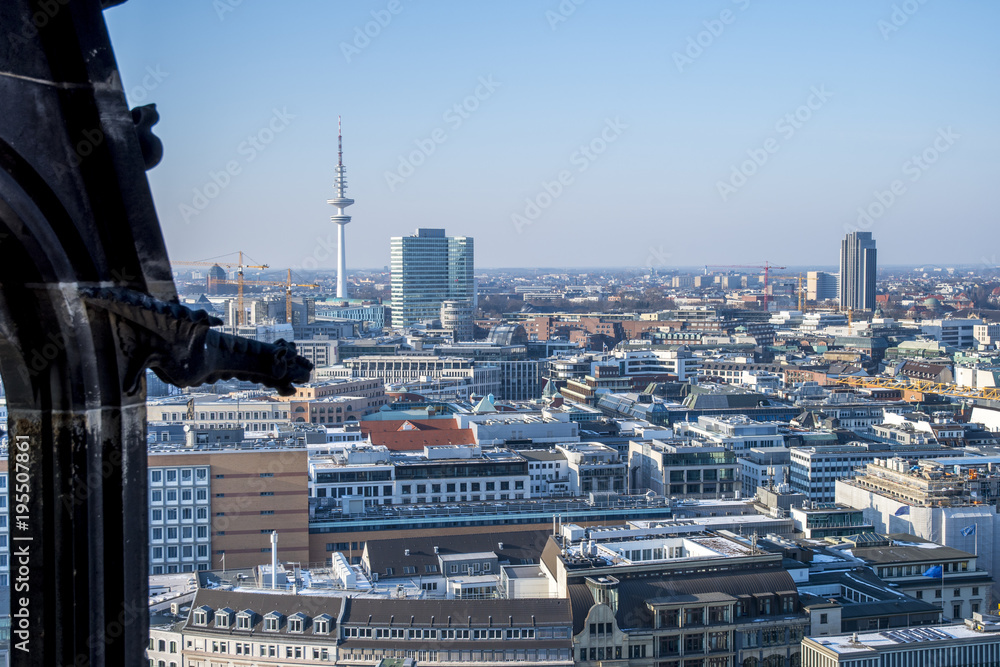Fototapeta premium bright sunny winter day in Hamburg, Germany 