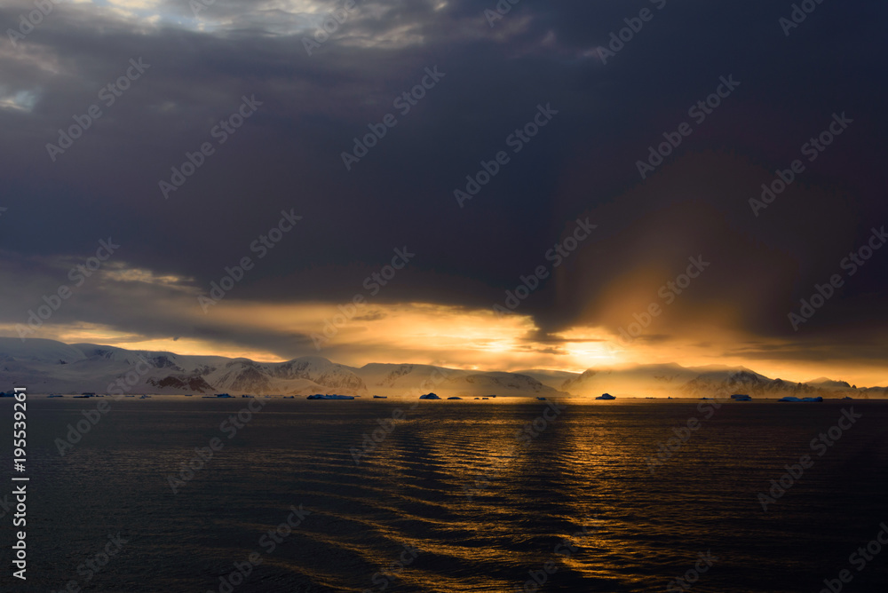 Sunset in Antarctica Sunset in Antarctica