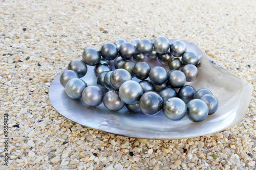 Round Tahitian Black Pearls photo